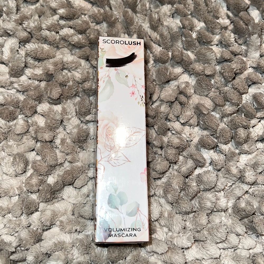 Scorolush Volumizing Mascara